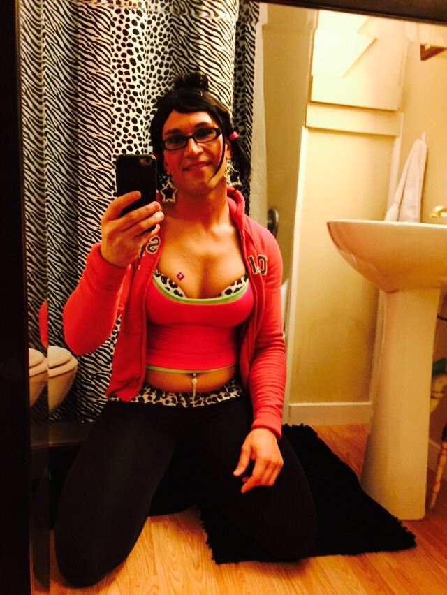 brittneybbccumslut:  Another dumb bimbo Crossdressing slut! Expose her for the sissy