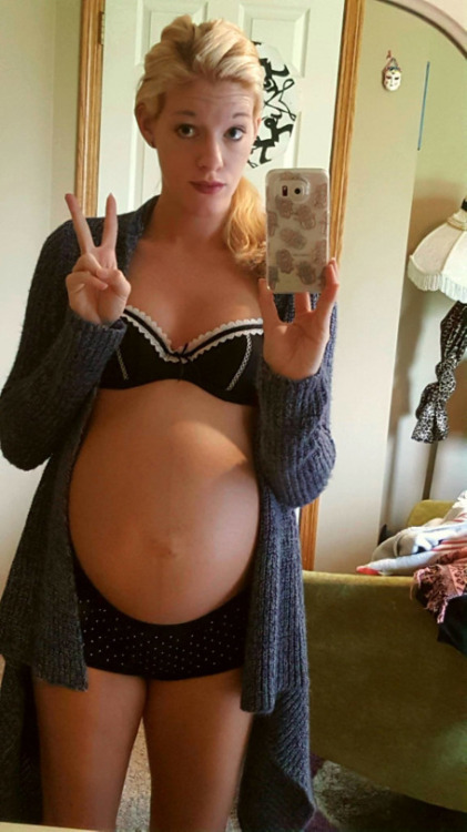 obgyn-ville: Her beautiful pregnancy.