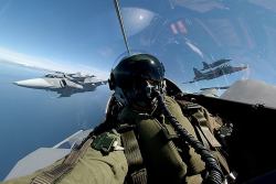 bloodymagnum:  Fighter Pilots Ultimate Selfie