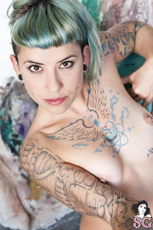 Porn past-her-eyes:  Smash Suicide smash.suicidegirls.com photos