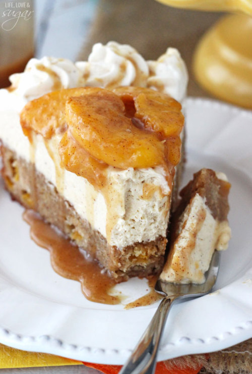 sweetoothgirl:    Peach Caramel Blondie Cheesecake    