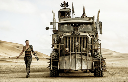 cisforcostumes:  Charlize Theron as Imperator FuriosaFilm: Mad Max: Fury Road (2015)Costumes by Jenny Beavan