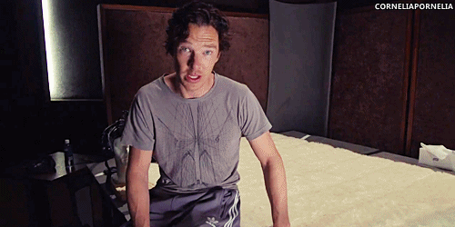 sherlock-has-got-the-blue-box:corneliapornelia:Benedict Cumberbatch as Smaug - Now in HQ (X)HIS VOIC