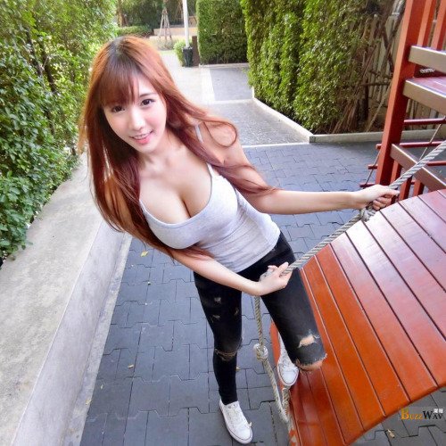 Arisara Karbdecho adult photos