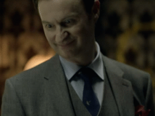 Reblog if you like cupcakes or you've killed someone