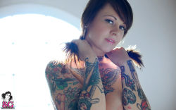 beautiful naked girls with tattoos