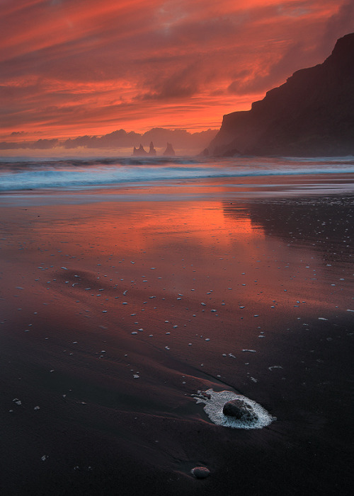 coiour-my-world:Blood Red | Sunset at Vík, Iceland | by orvaratli 