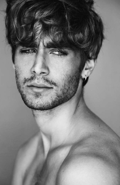 jvpoz:  Nicolas Simoes 