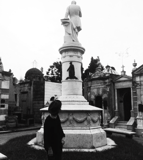 blamestyles:   Harry at La Recoleta Cemetery in Buenos Aires, Argentina back in May.