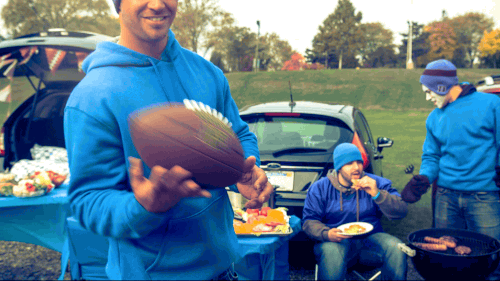 andisbetter:  Friends AND party food AND “the big game”—it’s the best AND