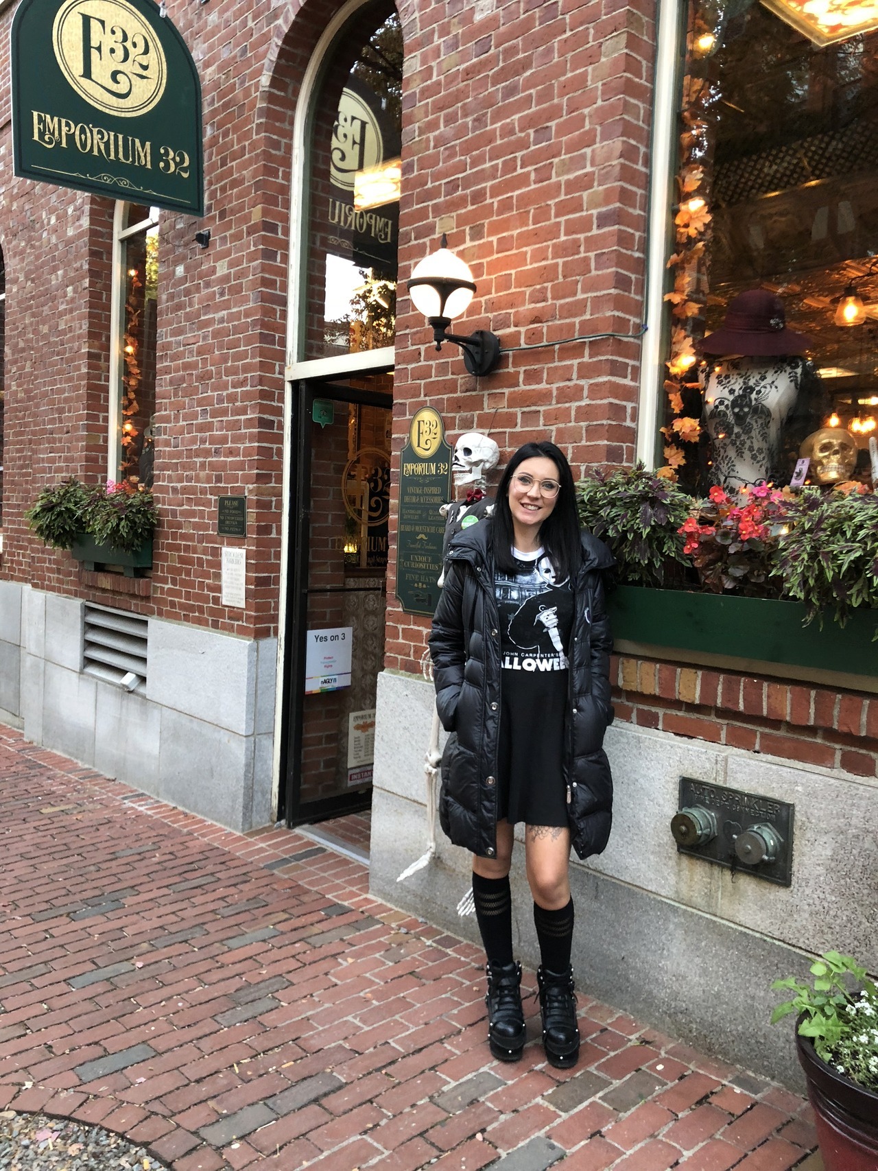 theplatformprincess:  Salem Mass.