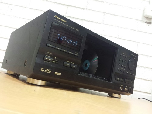 Pioneer PD-F1007 File-Type Compact Disc Player, 2003