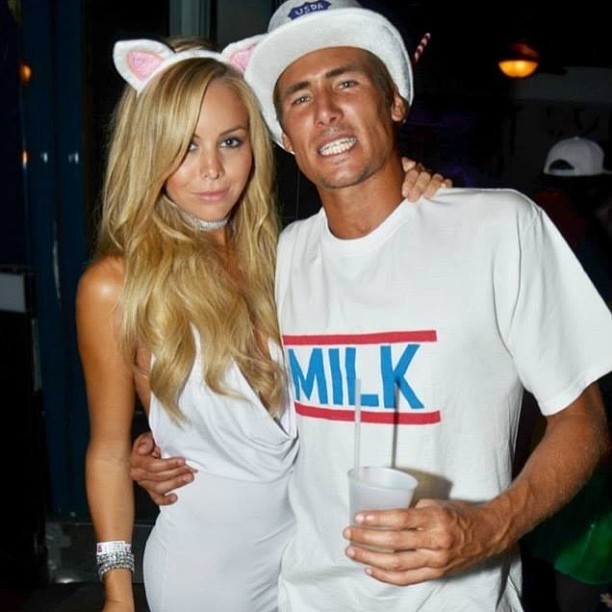 breekleintop:  Kitty &amp; her Milk.😻 hahaha meowww