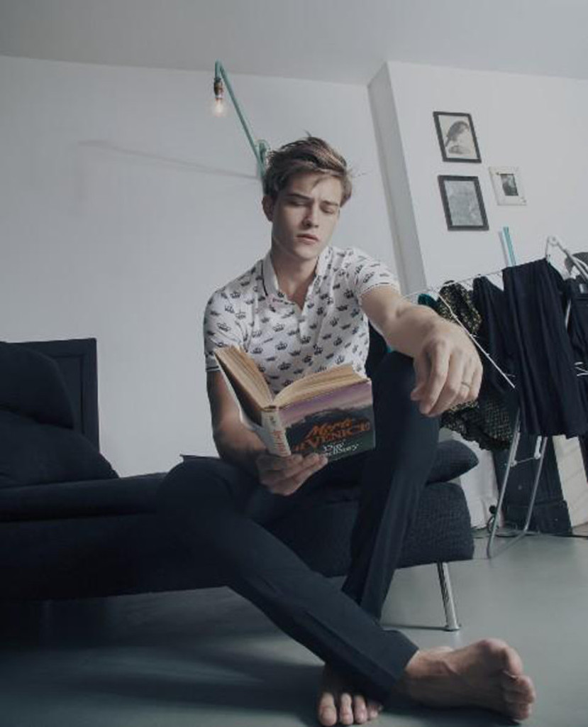kcalron:  hotshoots:  Francisco Lachowski. Photographer Justino Esteves  😍😍😍😍😍