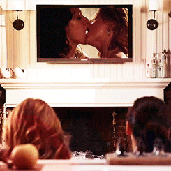 notashamedtosigh:   Rizzles AU: Jane and Maura watch The L Word  