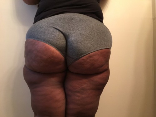 luvizeverything: All Ass