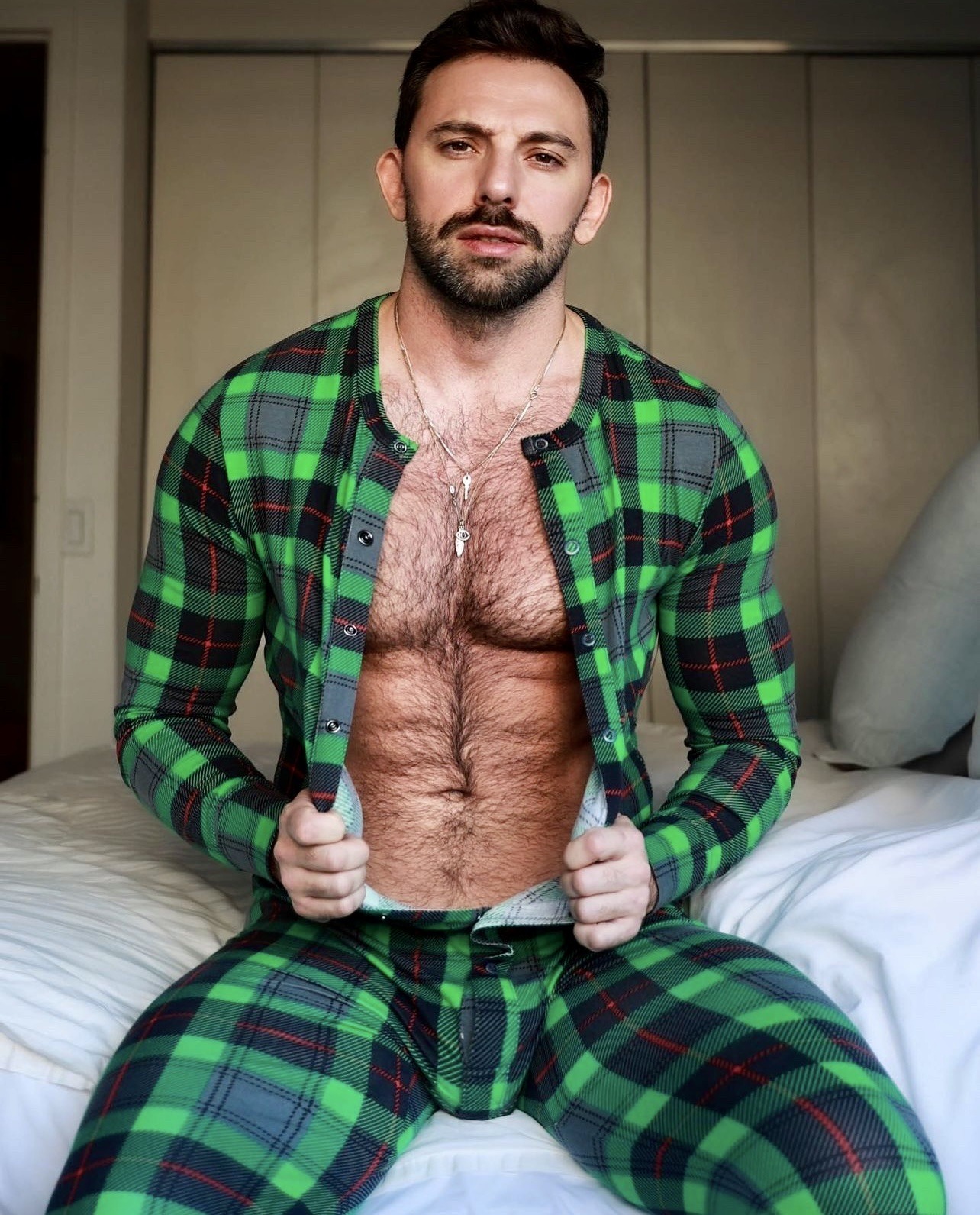 seizethenightagain2:hairychestloversblog:Anton Lapidus 💜 When he unbuttons the prize 🏆 💜💜💜💜