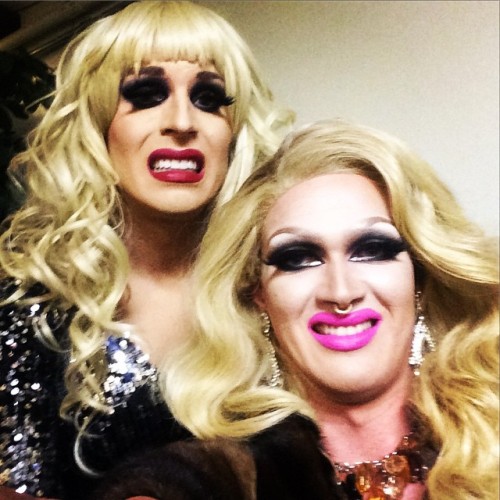 momsgoldteeth:@pearliaison and I watching episode 3