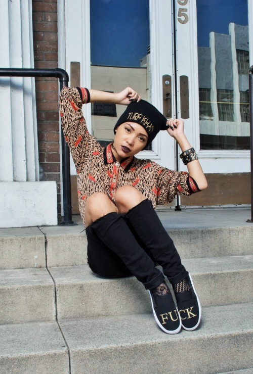 blackfashion: Jannelle Hill  Instagram: @_jannellehill jannellehill.tumblr.com/ Shoes: Y