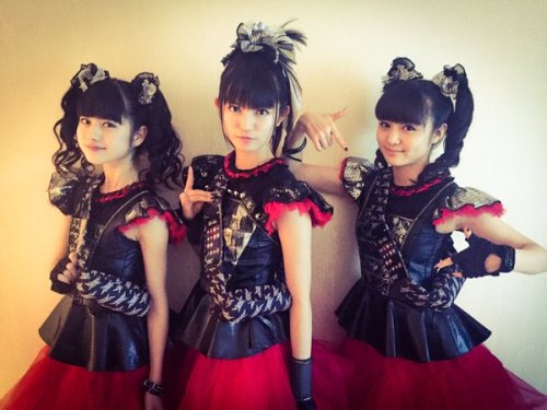 twitter.com/BABYMETAL_JAPAN/status/673318190575783936