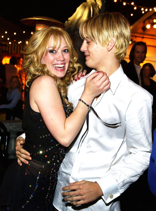 bringbackmyteenageyears:April 2003, Hilary Duff & boyfriend Aaron Carter attend the premiere of 