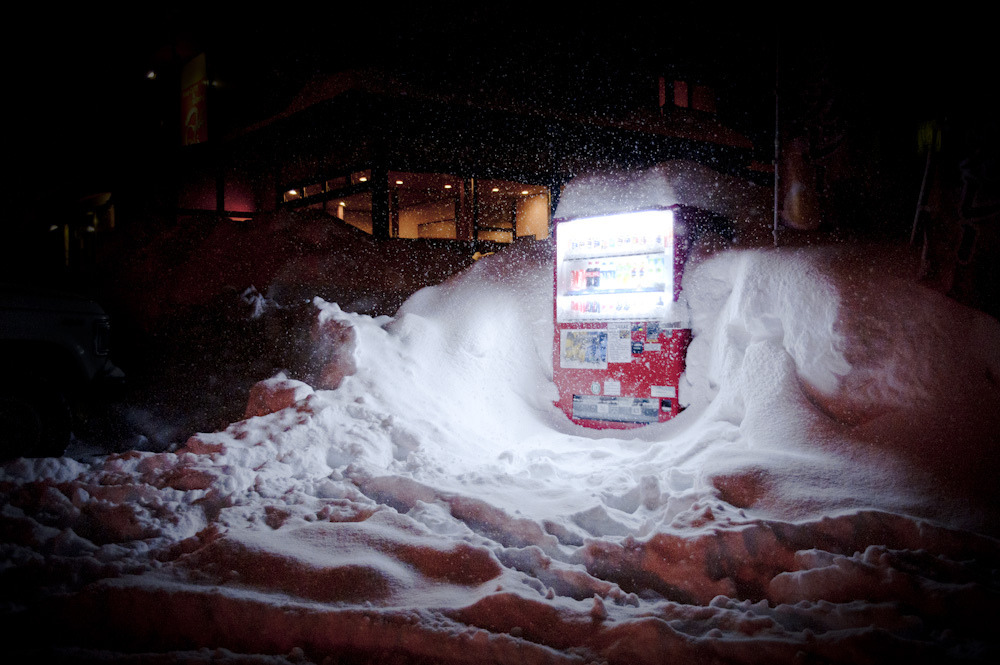 japanesecontent:
“ Vending machine, Niseko Village (by vcaringal)
”