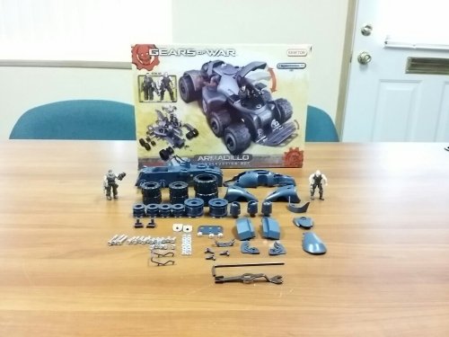 GEARS OF WAR ARMADILLO ERECTOR SET PHOTOSETI recently came across this Gears of War theme toyset fro