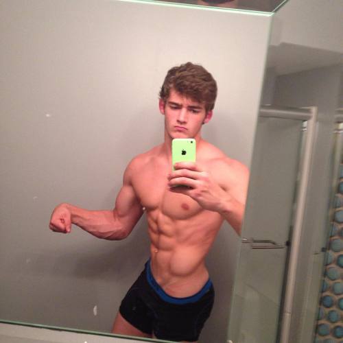 TightFitCuteSportyNaked