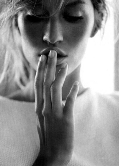 Tantriclens - Choices of a Female Photographer