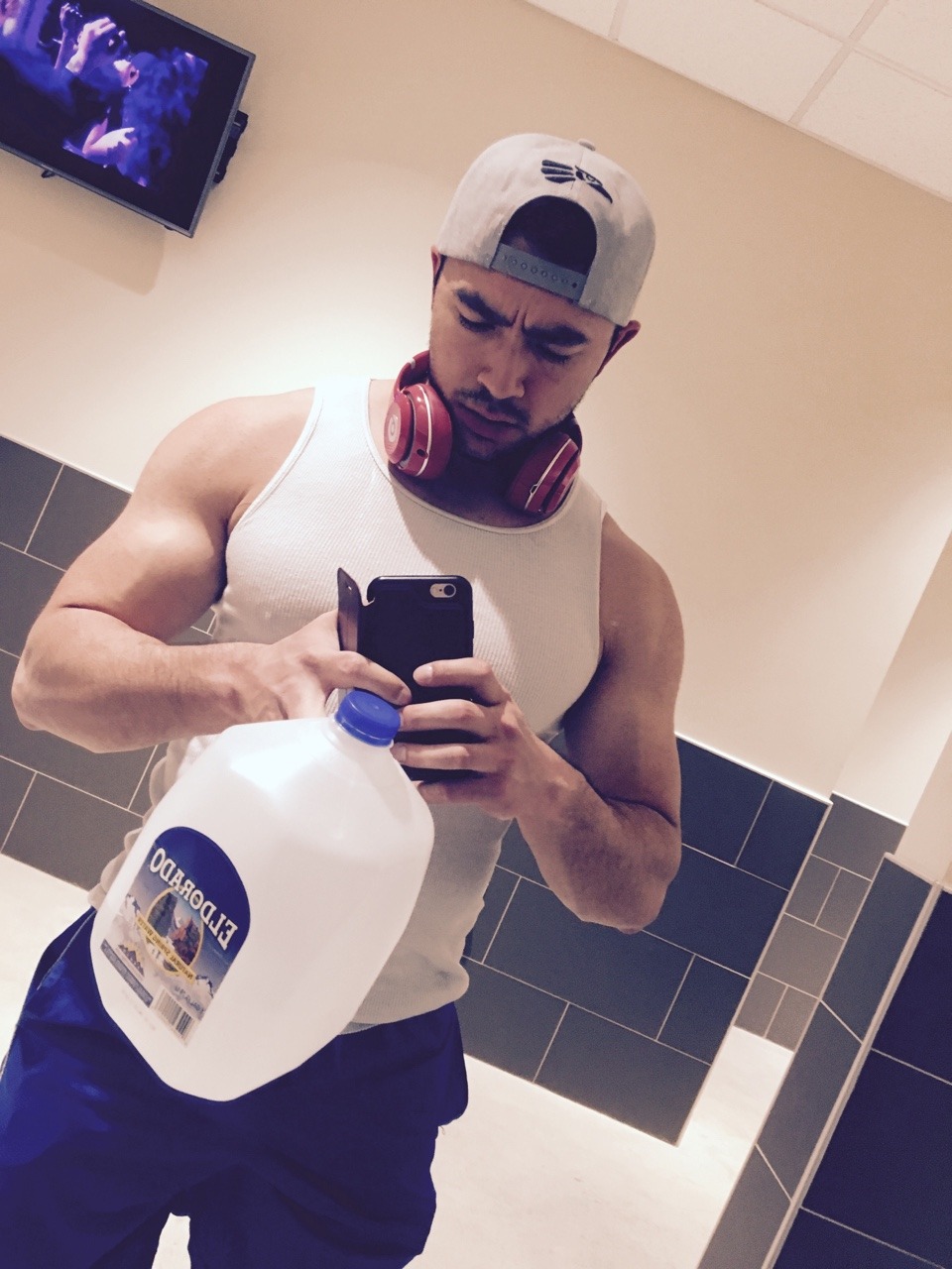 deepseadiva:White tanks make me feel like trailer trash but I am trash so that’s