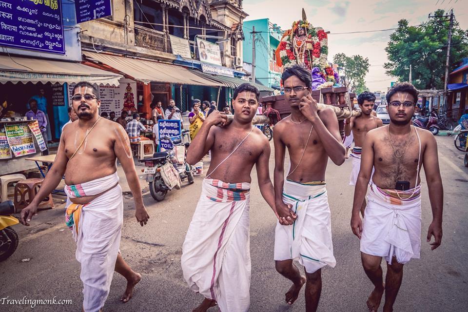 arjuna-vallabha:Vaishnavas brahmanas carry deity of the Saint Tirumangai in Srirangam,