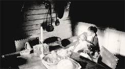 moonsshines:             For my entire life I’ve been alone..       
