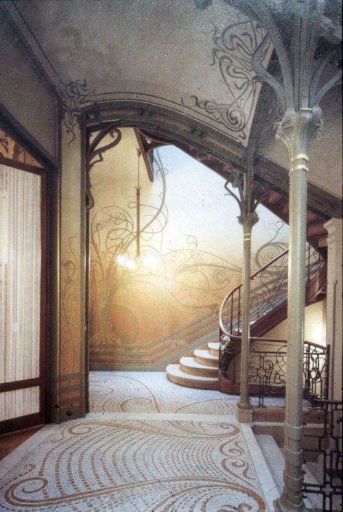 lullacrying: ghostlywatcher: Art Nouveau interior. omg
