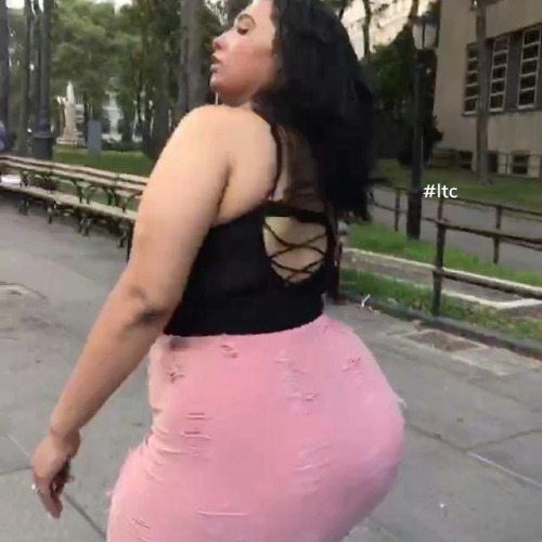 addicted2curvez:#lovethemcurves #superthick porn pictures