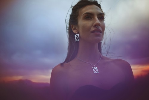 ALANO EDZERZA x LEAH ROSEJewelry by Alano EdzerzaPhotography by Leah Rose
