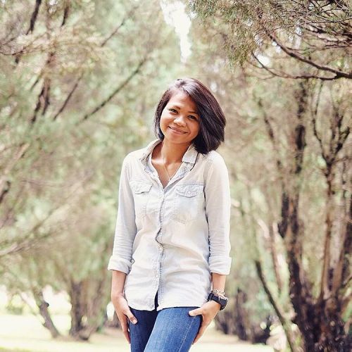 Hi! Selamat pagi! Apa khabar? Masa ni baru habis photoshoot utk design terbaru @duyungbyea . Thank y