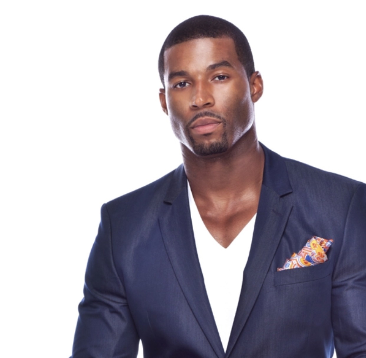 xemsays:  ROBERT CHRISTOPHER RILEY is a 37 year old actor who most will recognize