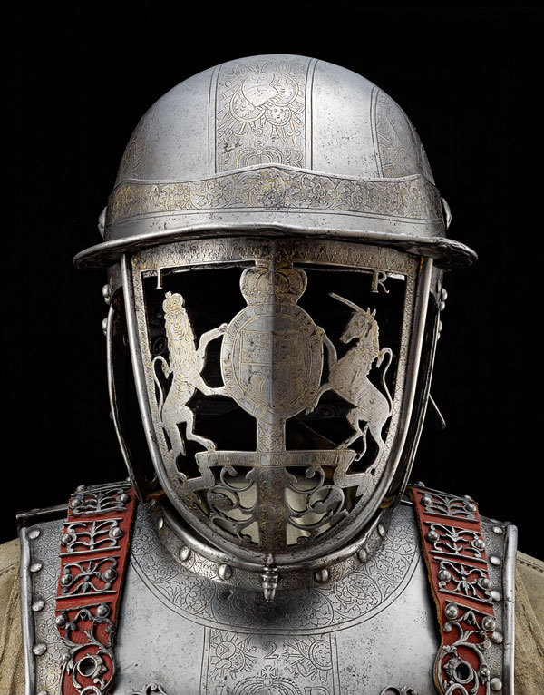 historynet:
“ King James II of England’s Harquebusier armour, 1686. The faceplate is decorated with the royal Coat of Arms. Not strictly a uniform but cool nonetheless, picture of full armour in comments. [600x766]
”