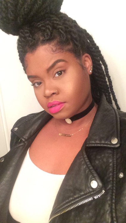 kimreesesdaughter:  zigzagsandsweettea:  somebody said it was big girl appreciation day, so I’m here 😎  😍😍😍😍😍😍😍💎