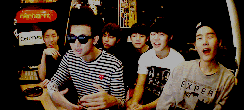 개천에서 용 난다: A dragon rises from a small stream