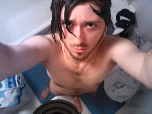 ...AND YET ANOTHER UNNECESSARY GAY NUDITY BLOG