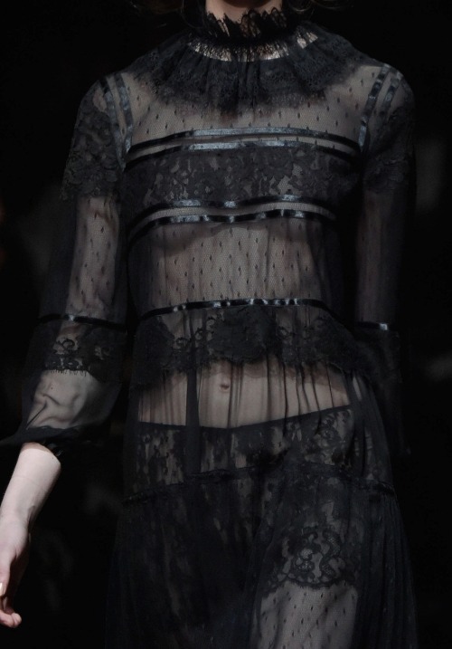 vampentina:  Alberta Ferretti Fall 2015