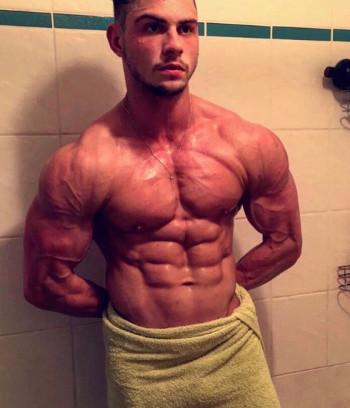 muscleworship808: HOT AND WET!