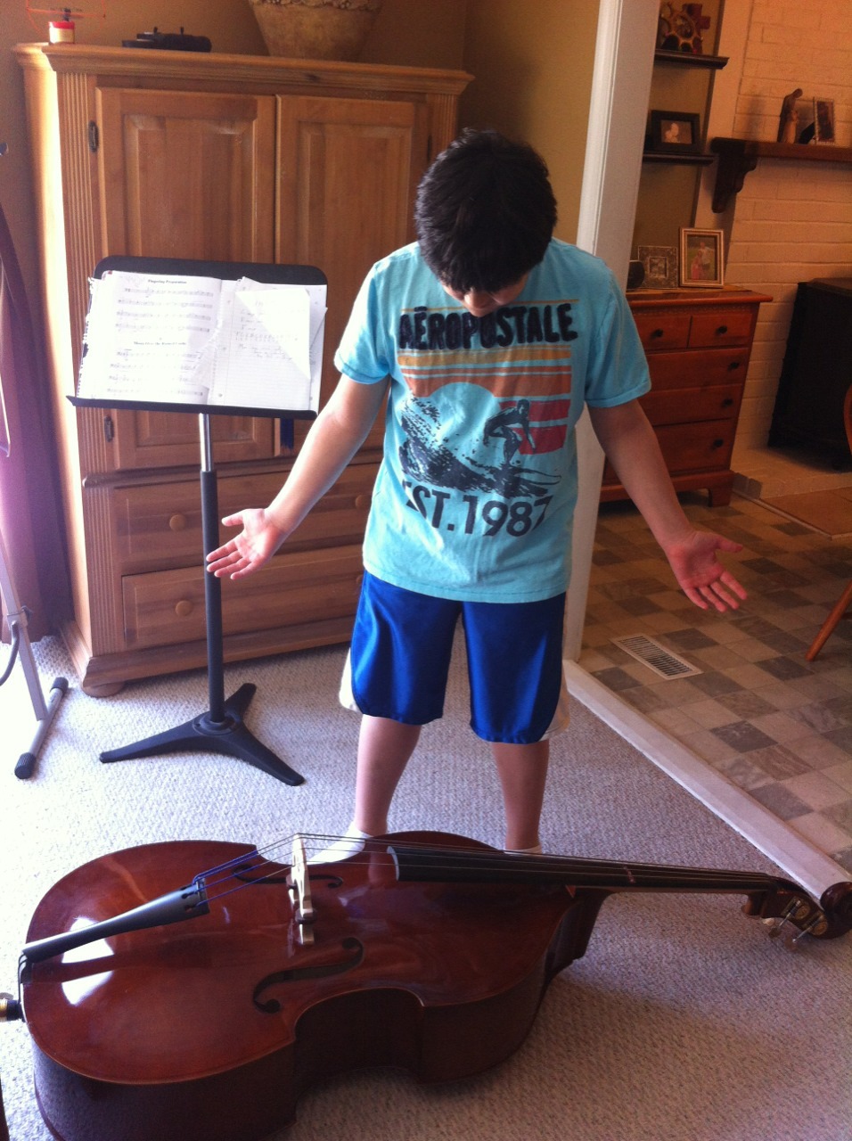 thejamesboyle:  poehlerization:  omg my 11-year-old brother was screaming so my mom