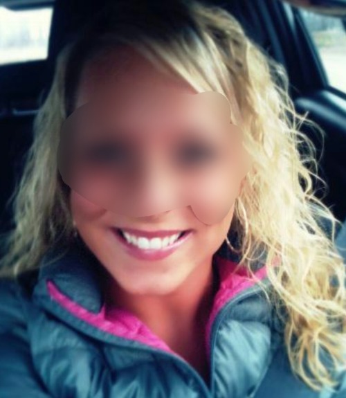 orlandoblck9: onifc69: Sexy blonde slut. (Not Mandy. Lol) Good girl