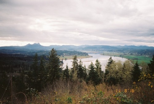 Oregon and Washington …on film.twitter / instagram