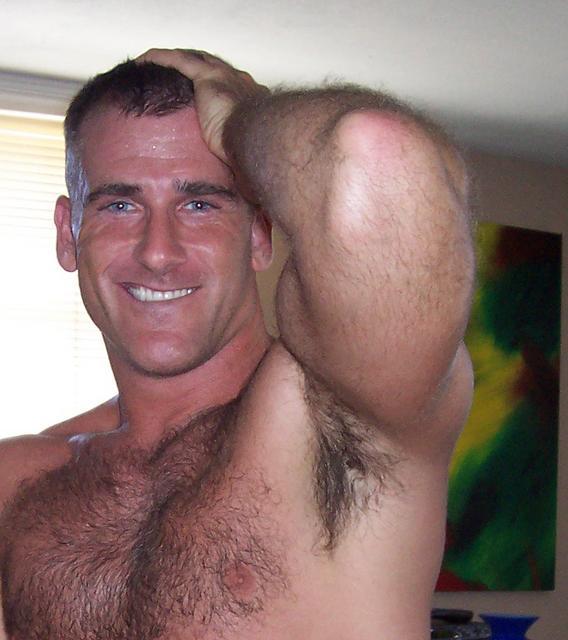 otterpaul:  adam2adamtn:  gtfrat:  Sexy daddy I’d happily serve  You and lots of