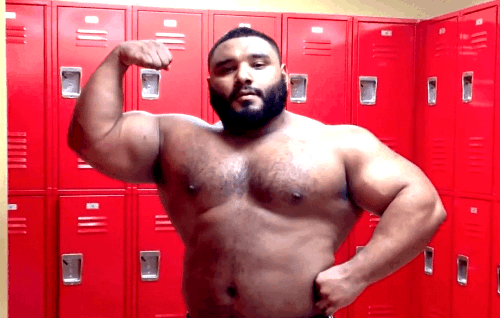 triplethreatx:  buffedbeef:BeastCortez Body goals.  😍😍😍😍😍😍