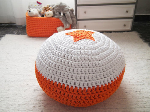 Pouf Foot Stool //LoopingHome