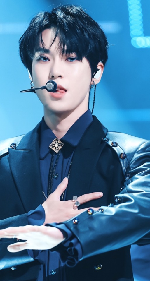 ~Doyoung Lockscreens~